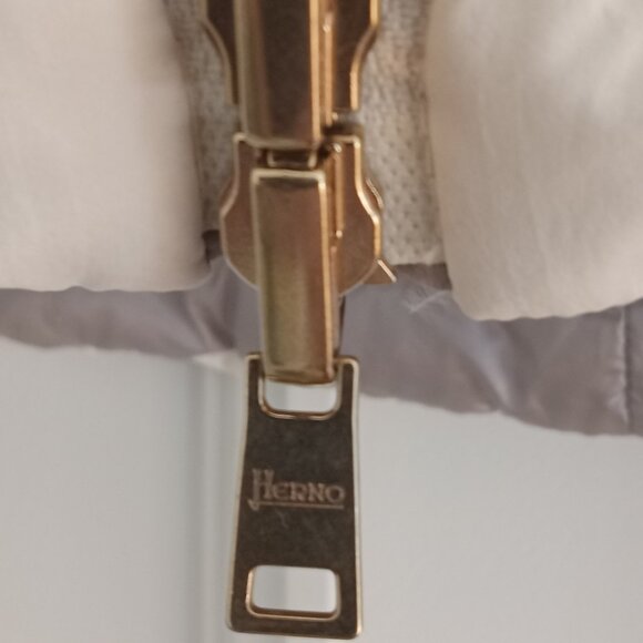 HERNO ultralight down jacket - Picture 8 of 9